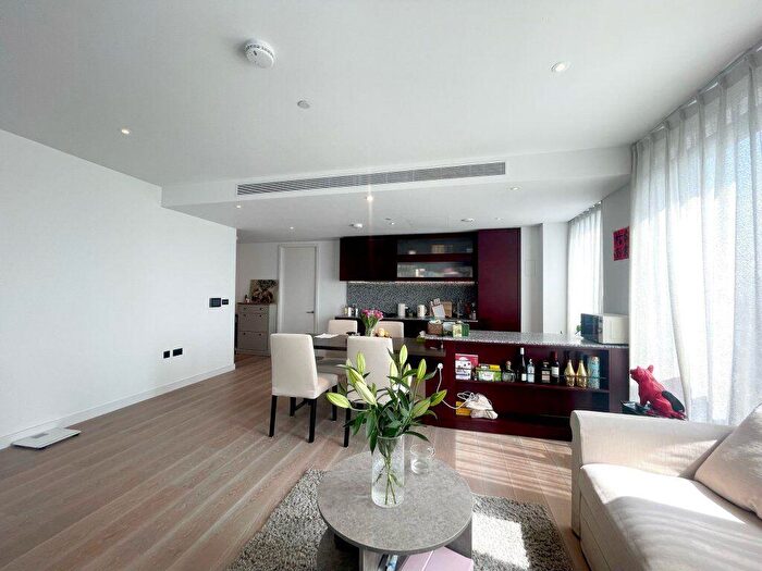 2 Bedroom Flat To Rent In Embassy Gardens -, P19