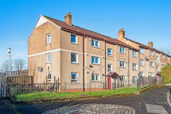 3 Bedroom Flat To Rent In Watchmeal Crescent, Faifley, Clydebank, G81