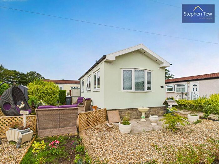 1 Bedroom Park Home For Sale In Carr Bridge Residential Park, Blackpool, FY4