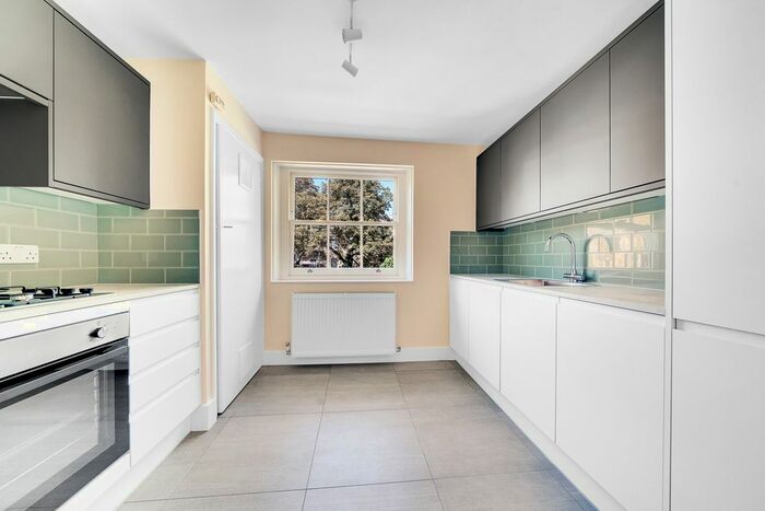 1 Bedroom Flat To Rent In Highbury Park, London, N5