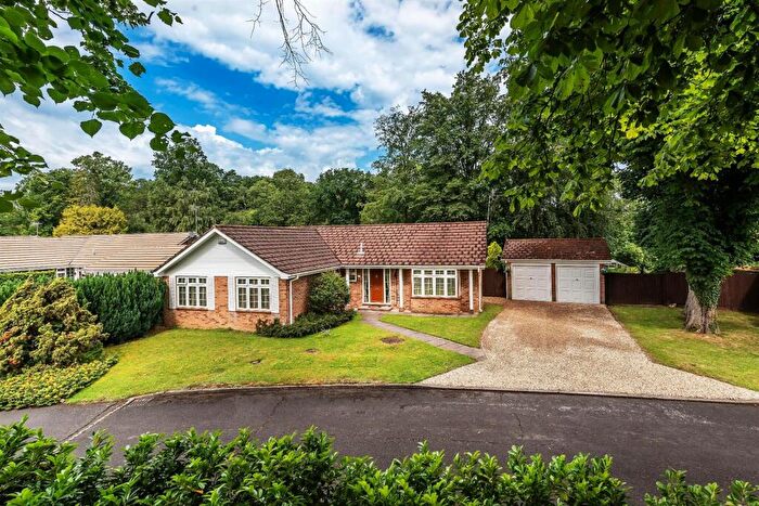 4 Bedroom Detached Bungalow For Sale In Leaside, Great Bookham, KT23