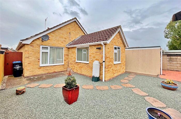 2 Bedroom Bungalow For Sale In Ainsdale Road, Worthing, West Sussex, BN13