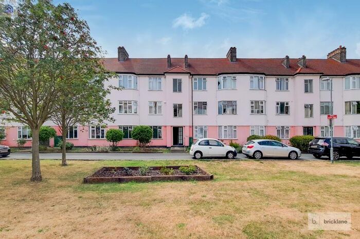 2 Bedroom Flat To Rent In Chinbrook Road, London, SE12