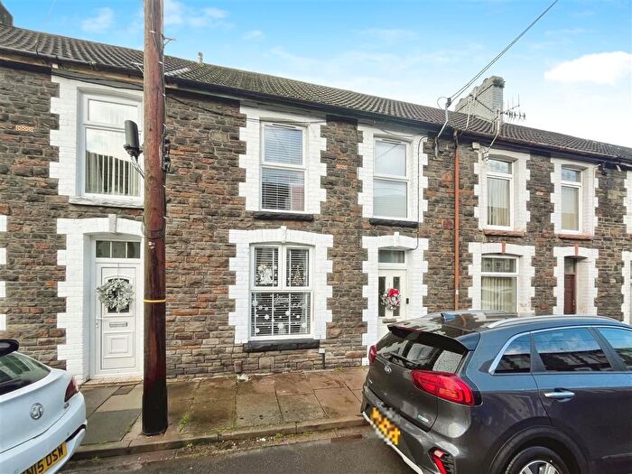 3 Bedroom Property To Rent In Phillip Street, Pontypridd, CF37