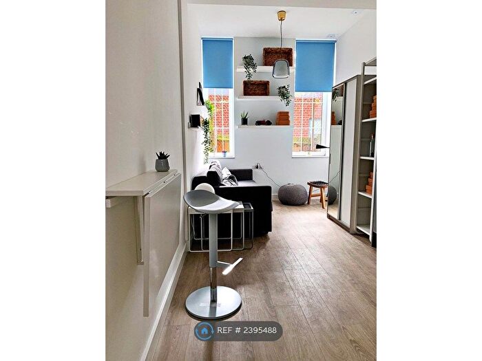 1 Bedroom Flat To Rent In Church Way, Edgware, HA8