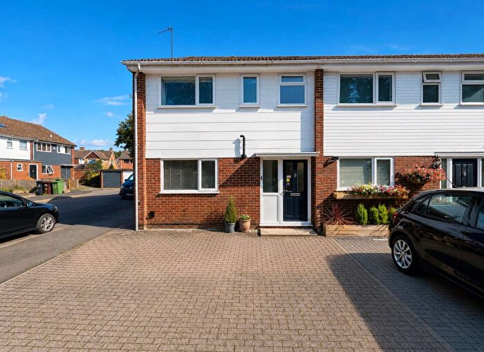 3 Bedroom Semi Detached House To Rent In Bailey Close, Camberley, GU16