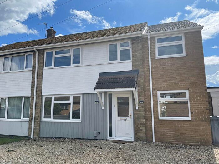 4 Bedroom Semi-Detached House To Rent In Shakespeare Road, Eynsham, OX29