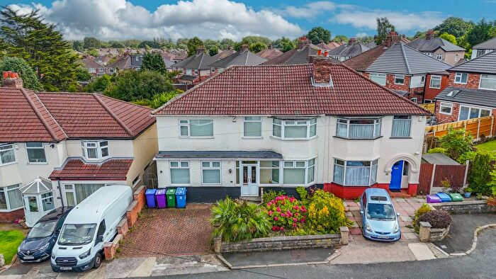 5 Bedroom Semi-Detached House For Sale In Highoaks Road, Liverpool, L25