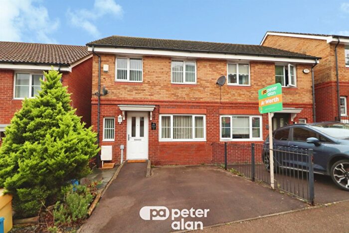 3 Bedroom Semi-Detached House For Sale In Cottingham Drive, Pontprennau, Cardiff, CF23