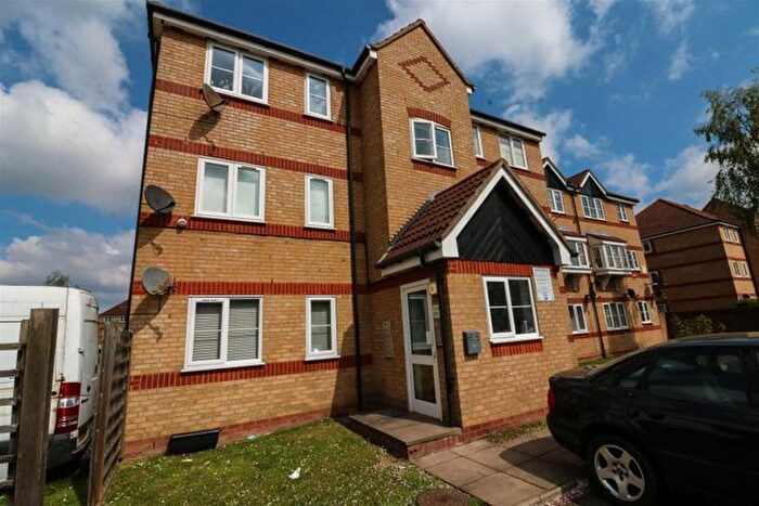1 Bedroom Flat For Sale In Lewes Close, Grays, RM17