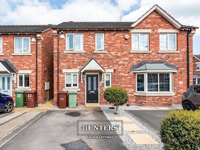 2 Bedroom Town House To Rent In Riverside Court, Featherstone, WF7