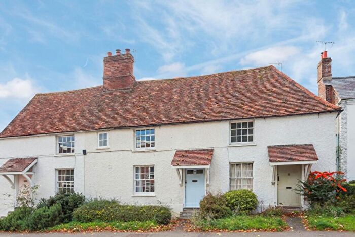 2 Bedroom Terraced House For Sale In High Street, Great Missenden, HP16