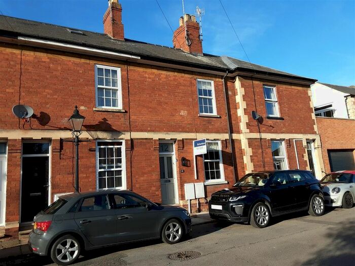 3 Bedroom Terraced House To Rent In Adelaide Street, Stamford, PE9