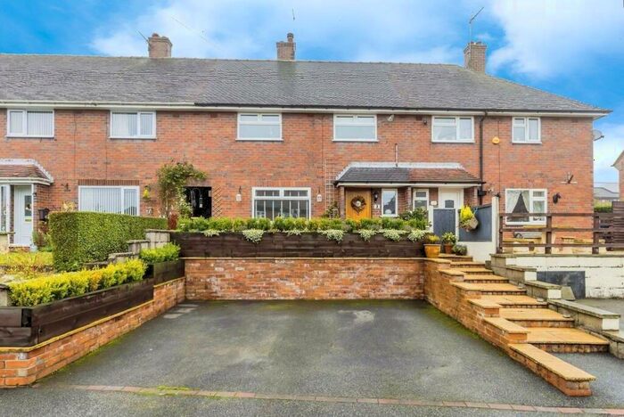 3 Bedroom Town House To Rent In Daisy Avenue, Ipstones, Staffordshire, ST10