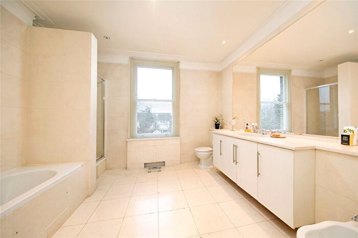 5 Bedroom Detached House To Rent In Mortlake Road, Kew, Richmond, Surrey, TW9