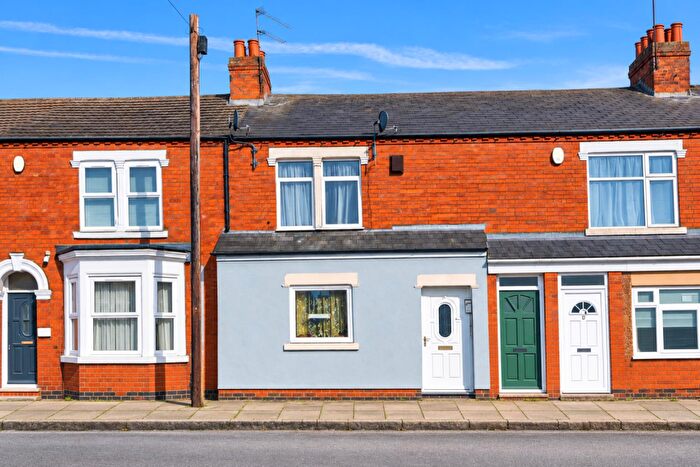 3 Bedroom Terraced House For Sale In Collingwood Road, Abington, Northampton, NN1