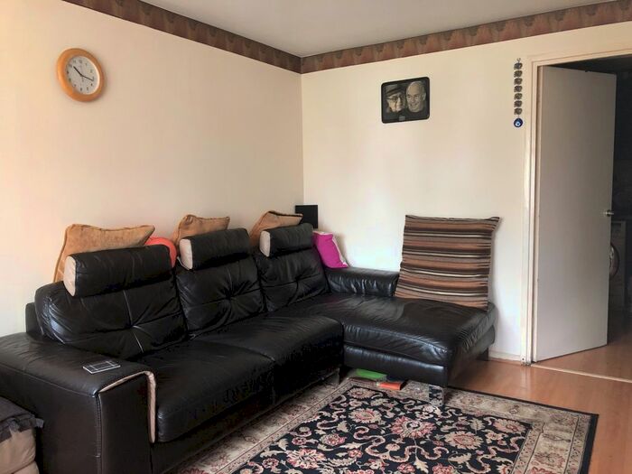 2 Bedroom Terraced House To Rent In Wraysbury Close, Hounslow TW4