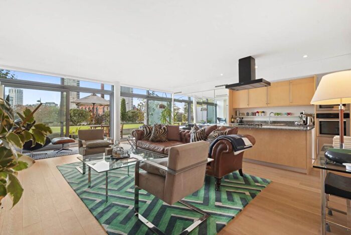 2 Bedroom Apartment To Rent In The Montevetro Building, SW11