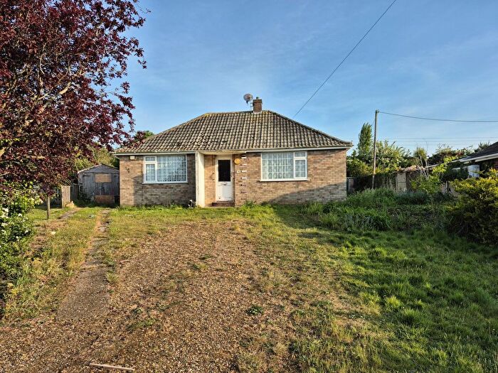 2 Bedroom Detached Bungalow For Sale In Collingwood Close, Heacham, King's Lynn, PE31