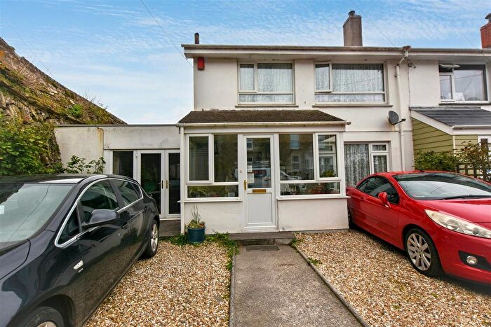 4 Bedroom End Terrace House For Sale In Glenfeadon Terrace, Portreath, Redruth, TR16