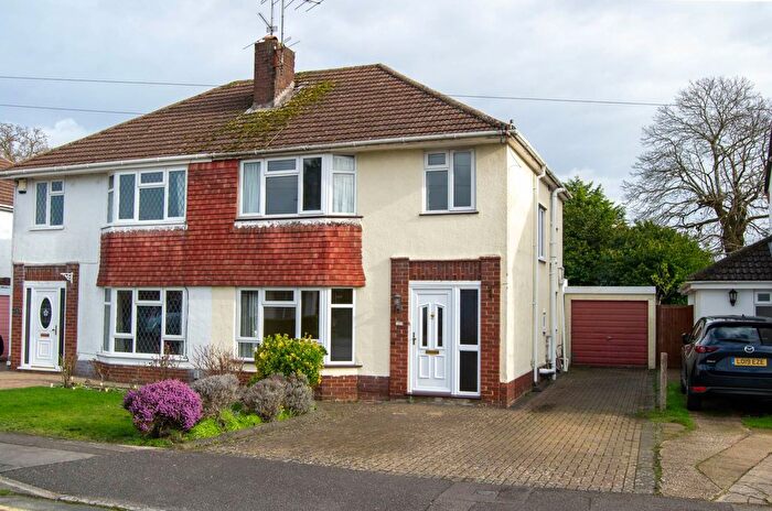 3 Bedroom Semi Detached House To Rent In Repton Road, Earley, Reading, RG6