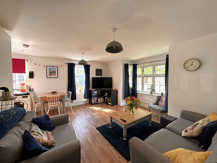 1 Bedroom Flat For Sale In Marden, Kent, TN12