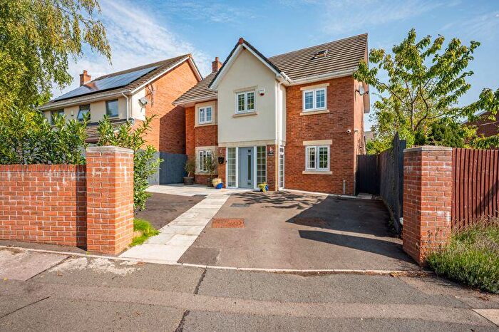6 Bedroom Detached House For Sale In Poplars Court, Abergavenny, NP7