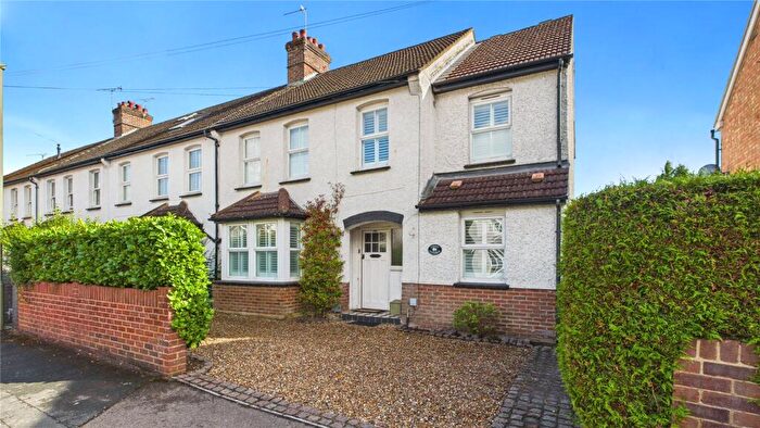 5 Bedroom End Of Terrace House For Sale In Abbey Road, Horsell, Surrey, GU21