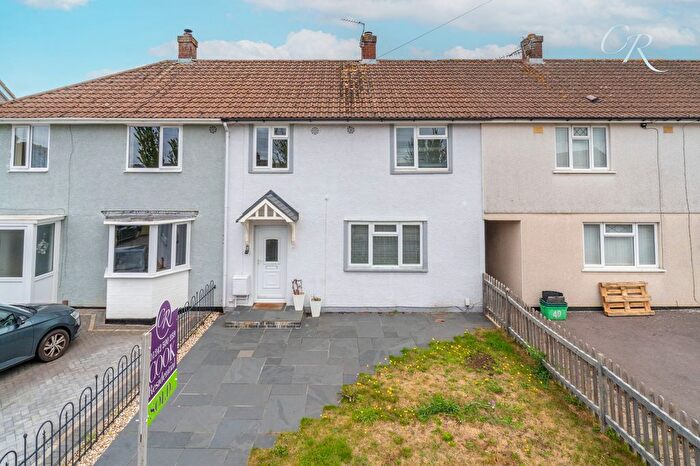 3 Bedroom Terraced House For Sale In Lee Close, Cheltenham, GL51