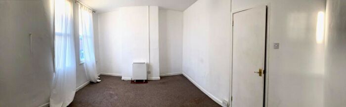 1 Bedroom Apartment To Rent In Woodbridge Road, B13