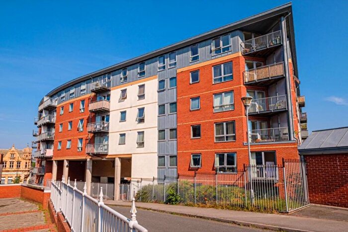 2 Bedroom Apartment To Rent In Hall Street, Birmingham, B18