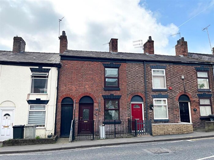 2 Bedroom Terraced House To Rent In Park Lane, Macclesfield, Cheshire, SK11