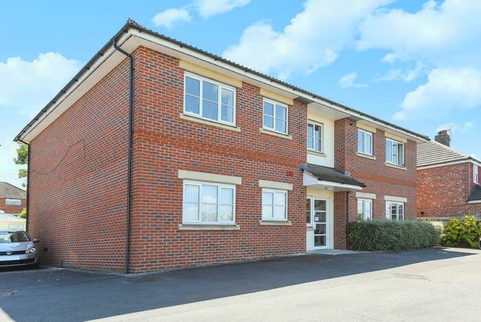 2 Bedroom Apartment To Rent In Botley, Oxford, OX2
