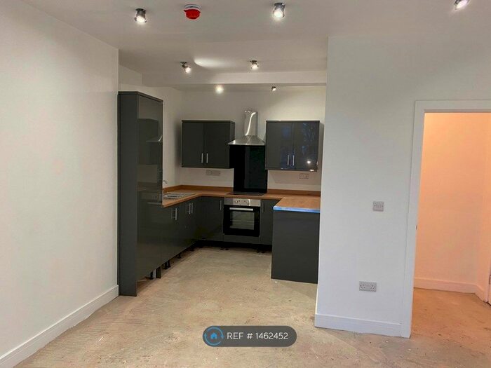 3 Bedroom Flat To Rent In Watson Road, Worksop, S80