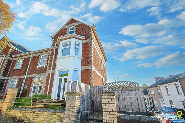 4 Bedroom Maisonette To Rent In Victoria Avenue, NP19