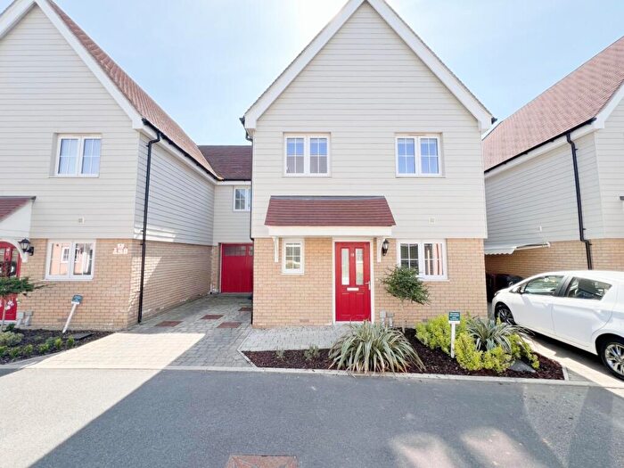 3 Bedroom Terraced House To Rent In Grantham Drive, Beaulieu Park, Chelmsford, Essex, CM1
