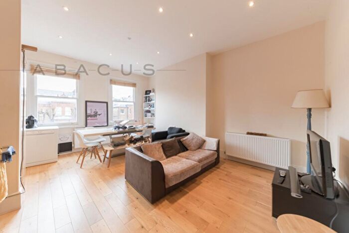 2 Bedroom Flat To Rent In Goldhurst Terrace, West Hampstead, NW6