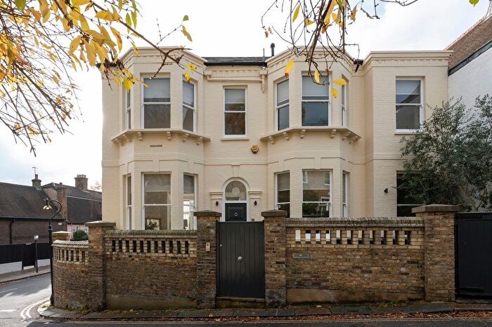 4 Bedroom Link Detached House To Rent In Christchurch Hill, Hampstead, NW3