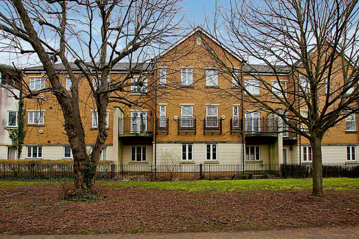 4 Bedroom House To Rent In Jekyll Close, BS16