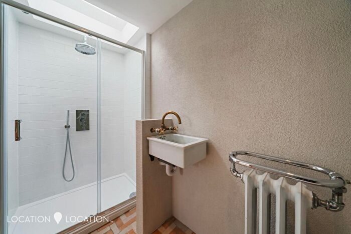 4 Bedroom Terraced House To Rent In Belgrade Road, London, N16
