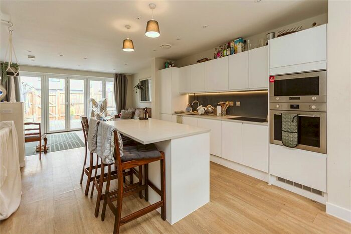 3 Bedroom Terraced House To Rent In Brooklyn Street, St. Werburgh's, Bristol, BS2
