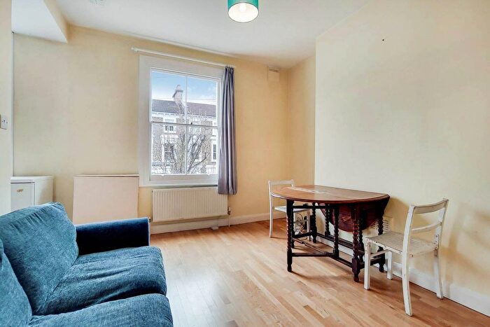 1 Bedroom Flat To Rent In Wilson Road, Camberwell, London, SE5