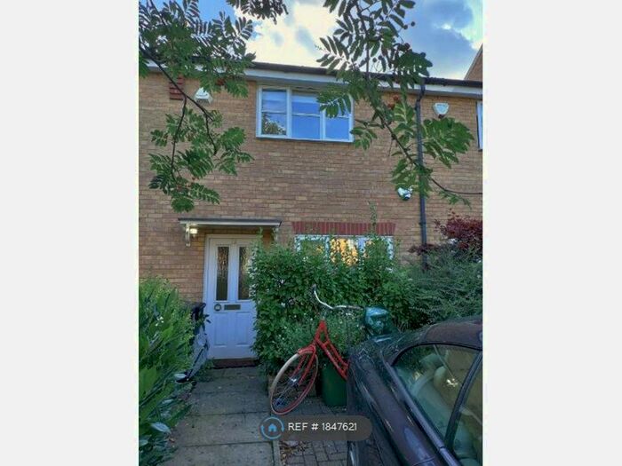 2 Bedroom Terraced House To Rent In Clarendon Close, London, E9