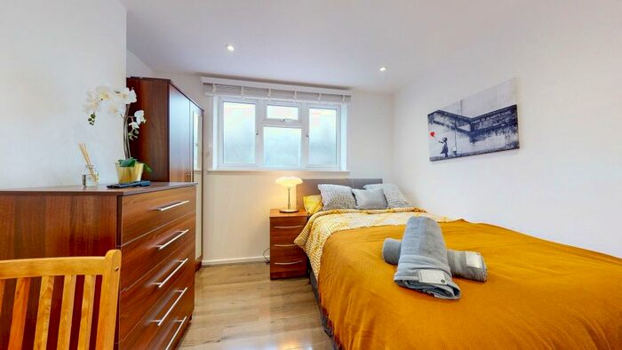 Studio To Rent In Portnall Road, London, W9