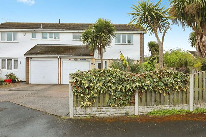 3 Bedroom Semi-Detached House For Sale In Bassey Road, Branton, Doncaster, DN3