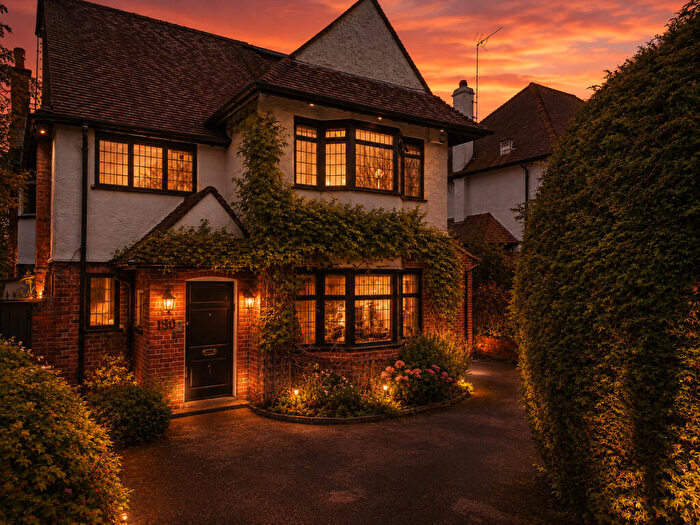 7 Bedroom Detached House For Sale In Hendon Lane, London, N3
