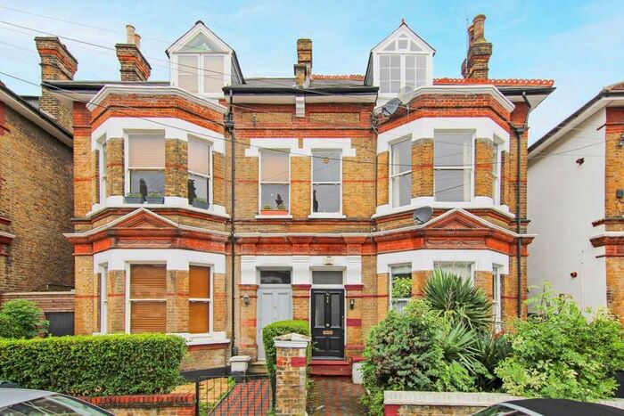 2 Bedroom Flat To Rent In Tierney Road, London, SW2