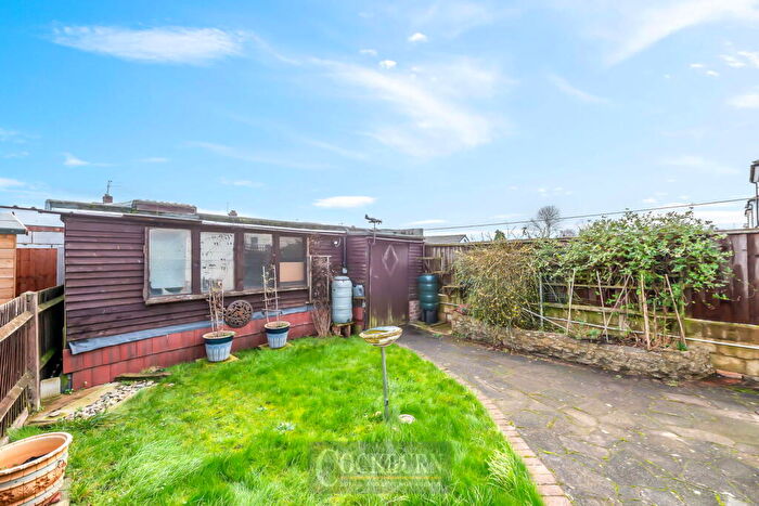 2 Bedroom Semi-Detached House For Sale In Monmouth Close, Welling, DA16