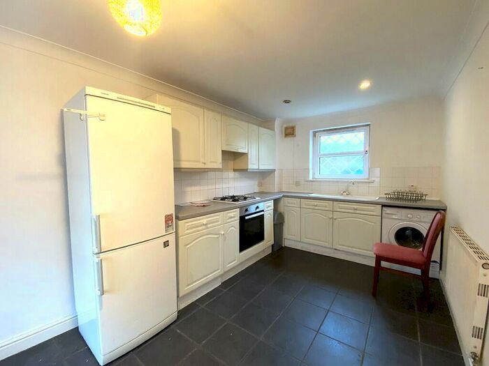 2 Bedroom Maisonette To Rent In Lower Derby Road, Portsmouth, PO2