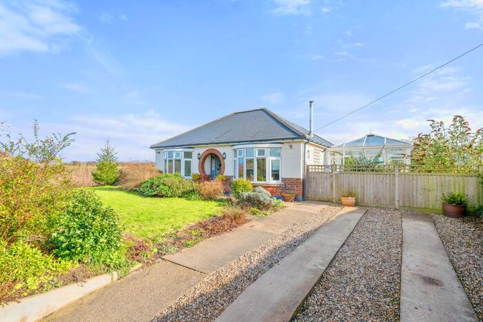 2 Bedroom Detached Bungalow For Sale In Sickling Lane, Friskney, PE22